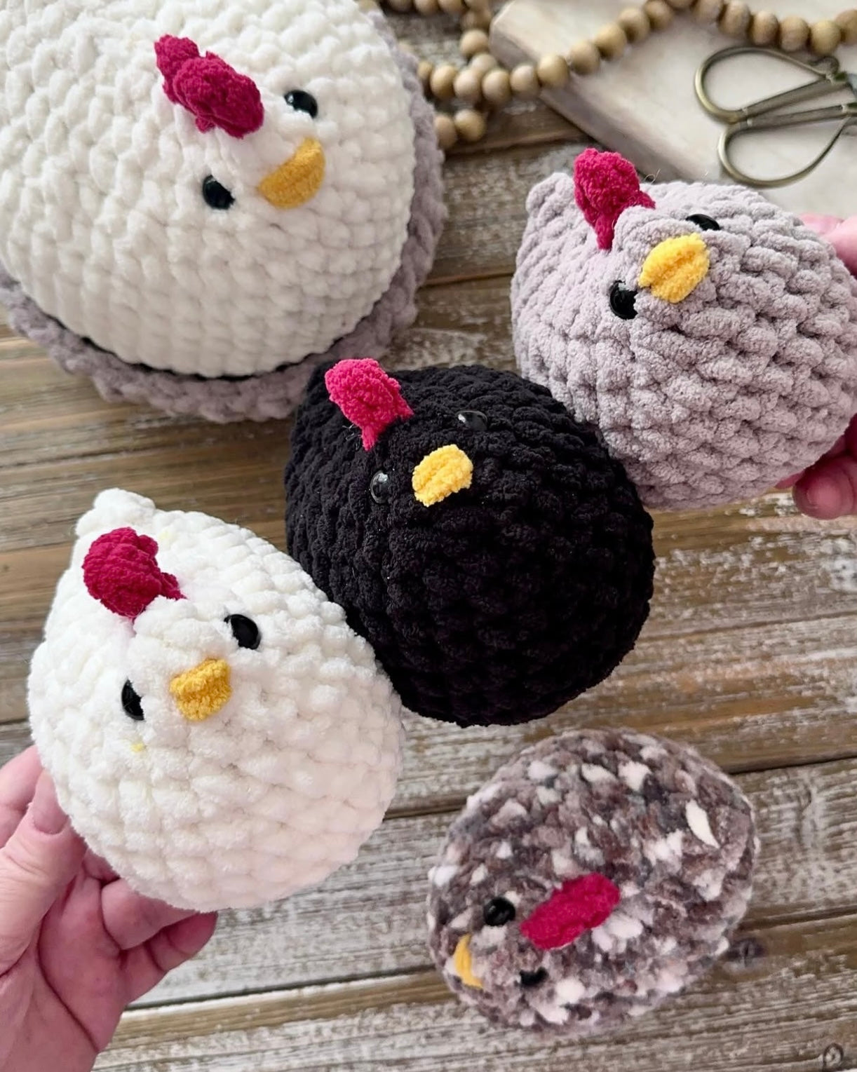 Chubby Cluckie Crochet Chicken Pattern - Easy No-Sew Amigurumi Farm Fowl