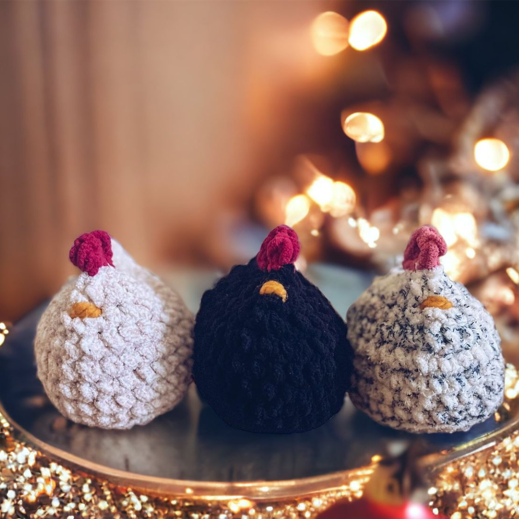 Chubby Cluckie Crochet Chicken Pattern - Easy No-Sew Amigurumi Farm Fowl