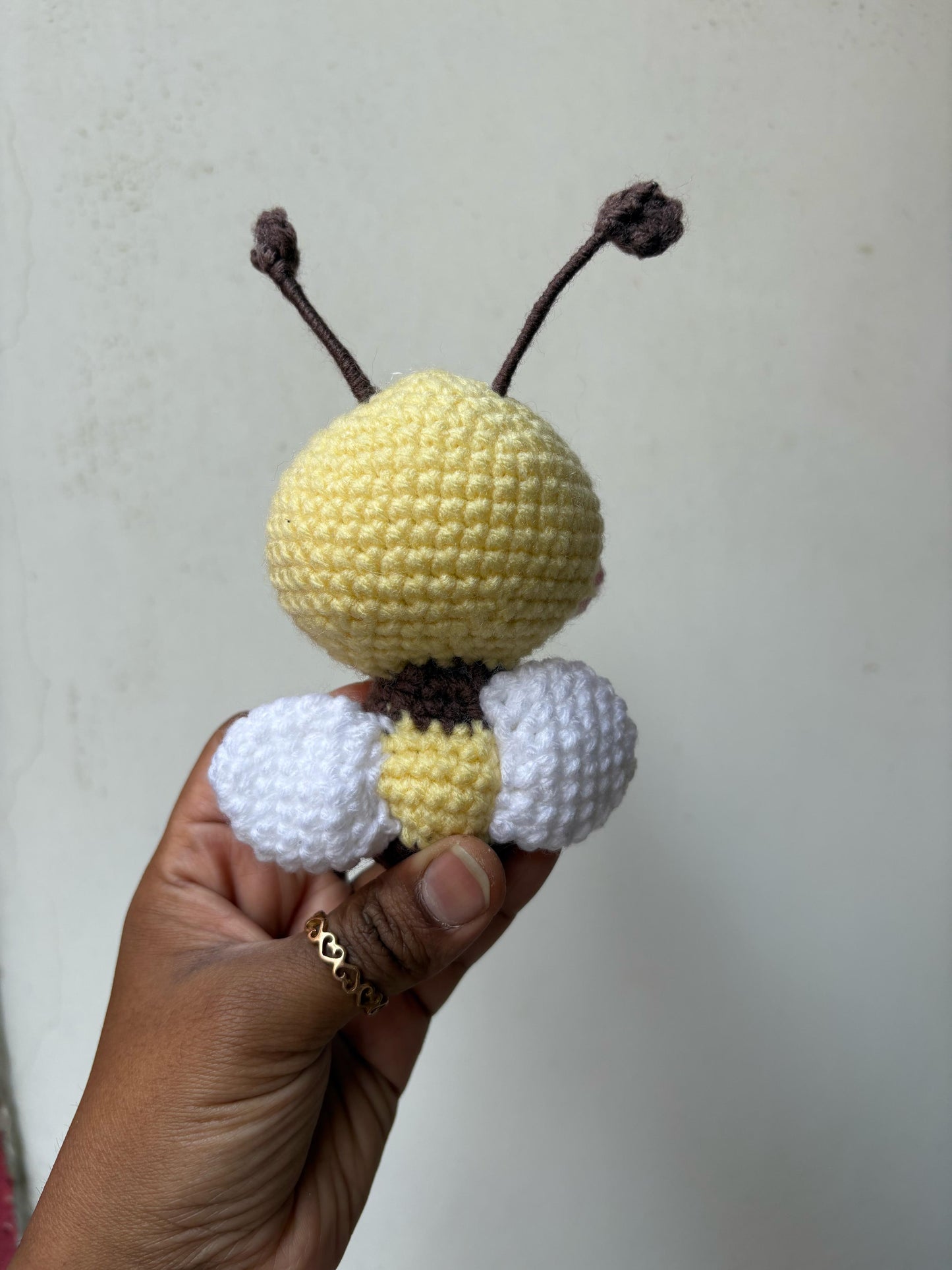 Billy the Honey Bee Amigurumi Crochet Pattern & Mini Honey Pot