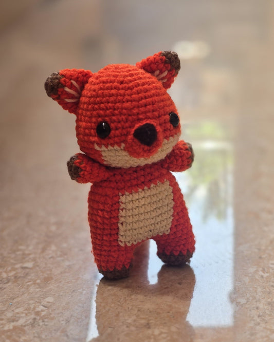 Charming Foxy Crochet Plushie Pattern: Craft Your Adorable Woodland Companion Today!